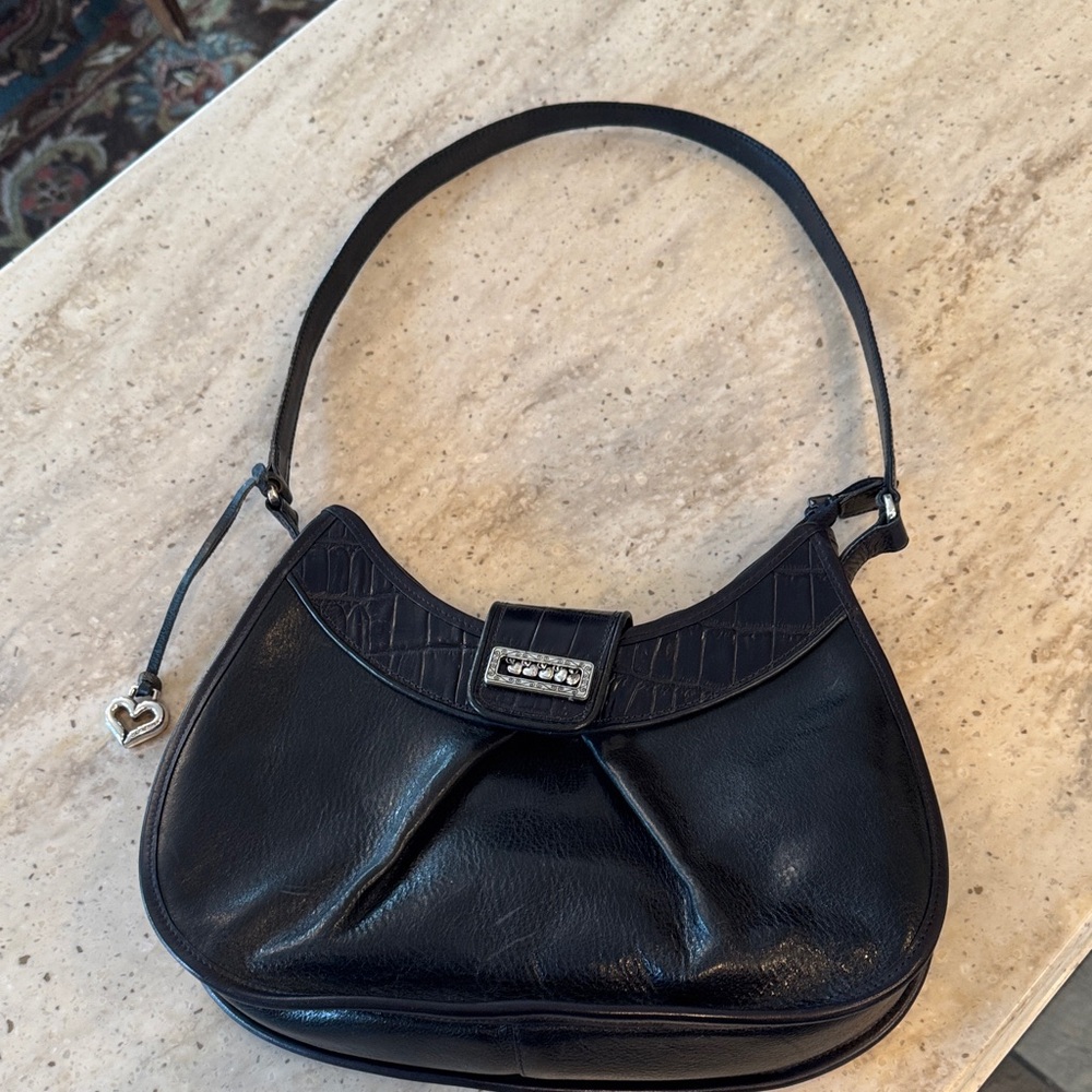 Elegant Black Brighton Leather Shoulder Bag
